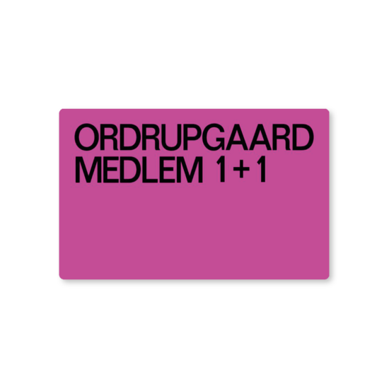 Med følgende fordele: ● Fri entré til Ordrupgaard i et helt år FOR DIG SELV OG EN LEDSAGER ● 10 % rabat i Café Ordrupgaard (Gælder for maks. 4 personer) ● 10 % rabat i museumsbutikken ● 25 % rabat på Ordrupgaards særudstillingskatalog frem til 23. maj 2023 - herefter 10% ● Invitationer til særarrangementer ● Undgå kø ● Scan dit årskort i adgangsmøllerne i foyeren og gå direkte til samlingerne